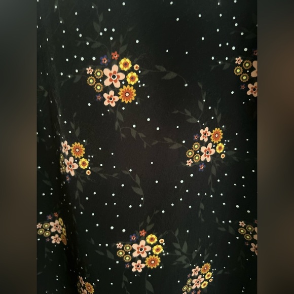 ❤️ 3/$15❤️ Simons Twik dress - Picture 4 of 12